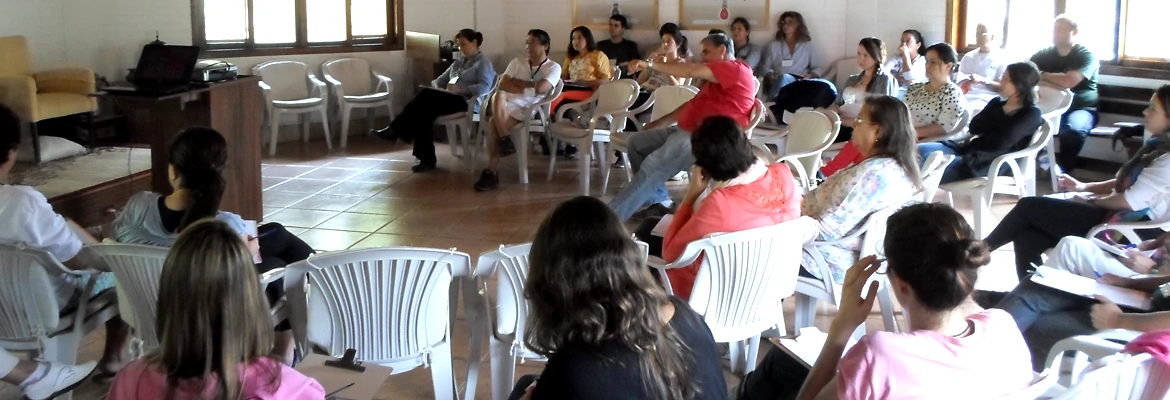  Brahma Kumaris promove curso introdutório de meditação e  filosofia Raja Yoga na sede de retiros em Serra Negra